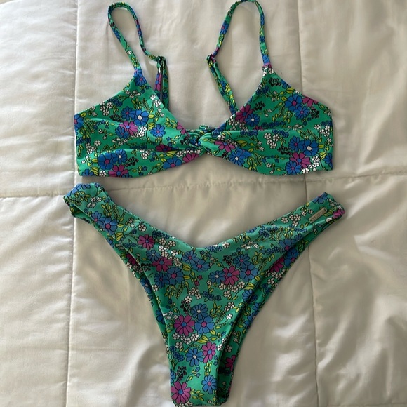 Blackbough Other - Blackbough Swim Teal Daisy Daze Bikini Set